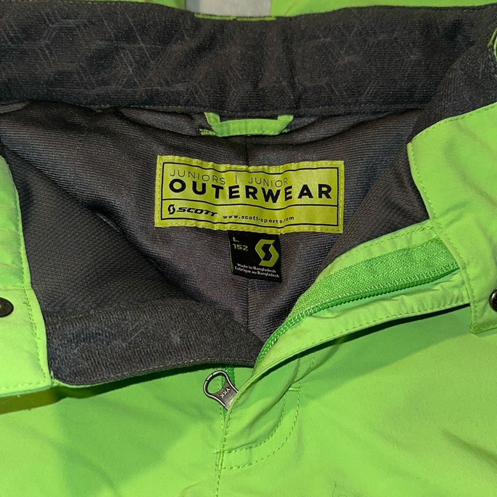 Scott juniors outerwear ski/snowboard pants size Large gently used